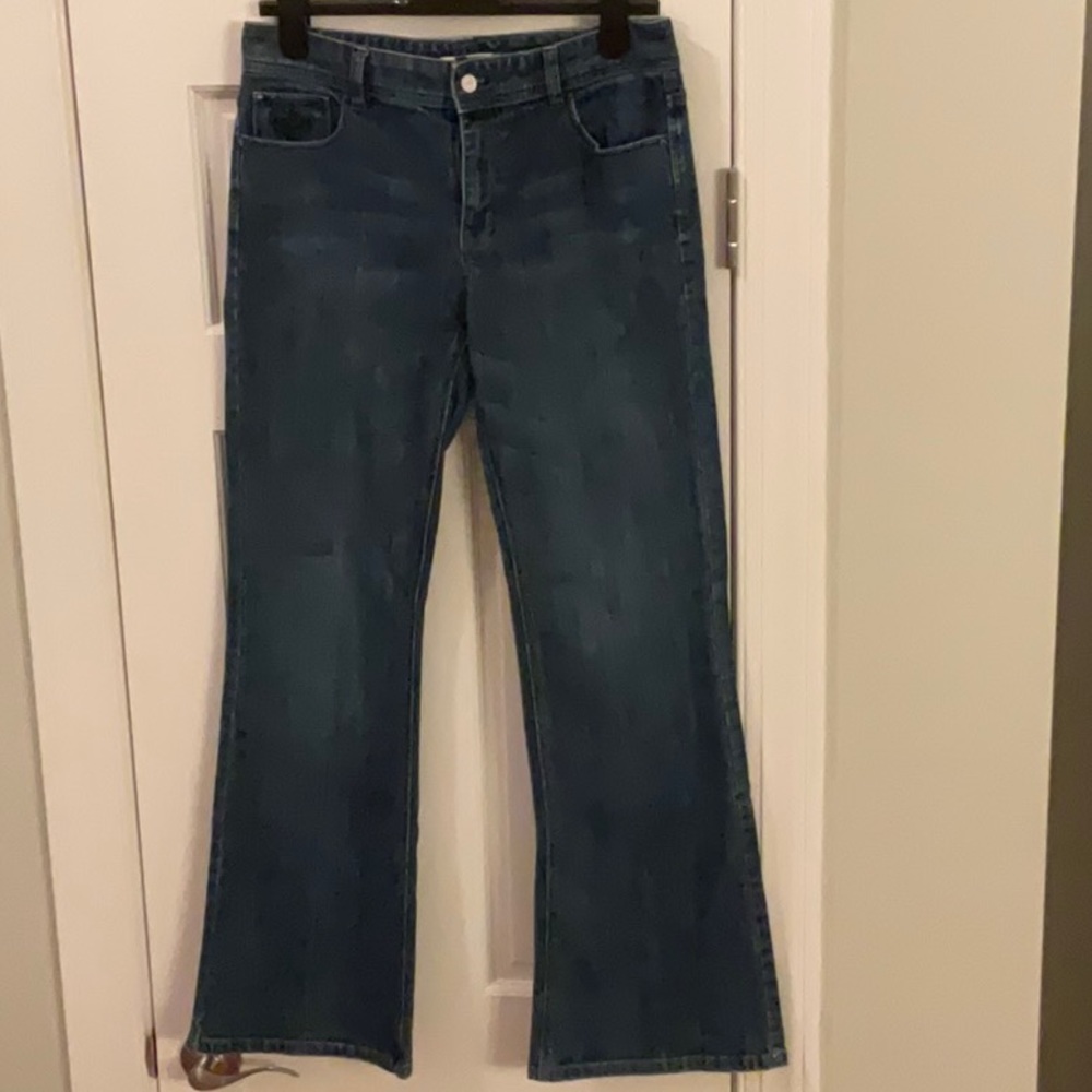 White House Black Market jeans with back pocket design 8 regular